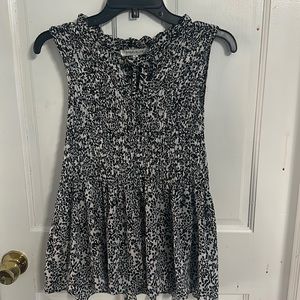 Rose + Olive tank top blouse size small black & white print